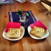 Någon som är sugen på toast?