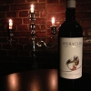 Ekologiska varor ökade explosionsartat under 2013, vi följer strömmen och tar in det Ekologiska Heraclio Tinto.

Druvor: Bobal 60%, Cabernet Sauvignon 40%
Doft: Moreller och mörka bär på doften, fräsch och druvtypiskt tydlig doft.
Smak: Ung, fräsch med br