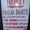 LUNCHTIPS på GAMLA KONDITORIET:
GRILLADE BAGUETTER
*Salami, brie, rödlök och tomat
*Kycklingfilé, philadelfiaost, purjolök och paprika
*Skinka, ost, ananas och tomat
BAKAD POTATIS
*Skagenröra
MATPAJ
*Skinka och ost
*Kyckling
*Taco
*Vegetarisk