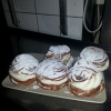 Premiär för KANELBULLESEMLA
välkomna