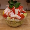 Crabfish sallad 
Sallad \Gurka \Tomat \Oliver \Majs \citron \ägg \Crabfish \majs \paprika \dill.
《 med dressing och bröd 》 
{ Pris 55-kr }