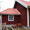 Hösten 2009  Om jag hade pengar skulle jag köpa hängrännor och ett stuprör.