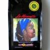100% arabica, typ Cibao altura
Odlat på hög höjd med mycket sol.
Mellanmörk trumrostning.
Bryggmalet. 
Påse 250 gr, 42 kr