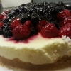 Cheesecake m. Blåbär o Hallon.