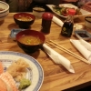 sushin var nästan smaklös,  varmrätterna smakade inte heller mycket alls
