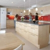 Var din egen kock i vårt välutrustade gästkök, perfekt för dig som reser mycket! Kanske lär du känna någon från andra sidan världen medan pastan kokar sig al dente...?

Our cosy kitchen