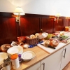 Frukosten är serverad! - Breakfast is served! © Olle Melkerhed Production