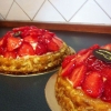 Veckans tårta! 

Somrig jordgubbstårta gjord på svensk grädde,vaniljkräm, mandelbotten och fina jordgubbar! 

10pers- 110kr ord. Pris 175kr
6pers- 90kr ord. Pris 110kr 

Välkommen in till oss!
