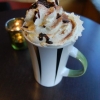 En varm choklad med vispgrädde & chokladsås i det kyliga Mars-vädret är väl aldrig fel?