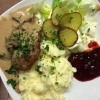 Kom in och ät våra goda hemlagade pannbiffar