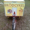 BRÖDCYKELN kommer strax efter kl 11 idag med bröd, kaffebröd, pizza och grönsaks- samt skinkpaj.