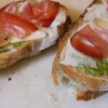 Ny panino!! 

-Surdegsbröd
-Pesto
-Lufttorkad skinka
-Provolone
-Tomat (ej på bild)

Grillad, smält ost, varmt, sälta, sötma och galet gott!!