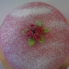 Romantiskt rosa prinsesstårta.