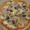 Today we are home just taking it easy. Just so you don't forget us here is yet another masterpiece: the real capricciosa