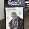 Ikväll har vi fullbokat till Grillbuffèn...
MEN Trubadur ANDERS NORMAN underhåller med sin underbara stämma tills en bra stund efter mörkrets infall ... så titta ner på ngt gott i glaset & njut av uppträdet !! 
Happy Hour :22.30-23.30
Med sköna strandpris