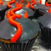 Vi fortsätter med halloween hela helgen, så kom ner och ta en fika eller köp med dig läskiga cupcakes hem! 

Trevlig helg alla!