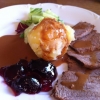 Söndag.  Porterstek med gräddsås.