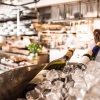 Idag serverar vi Fläskfilé med rostade rotfrukter och bearnaisesås
lunch 12.00-17.00
Välkomna in på lite lunch eller en fika!!
