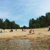 Bild från Flatenbadet av @k.florin - Inte ett moln, kl är 11:38 och ändå i stort sett folktomt på stranden i Hufvudstaden. Otacksamma Stockholmare! 