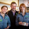 Annie Lööf testade göra latte art
