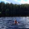 Bild av @andersbengan - Årets nya badsjö: Bjärsjön på Billingens sluttning. Varmt? Njaa...