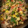 Wokat fläskkött med färska grönsaker
