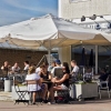 Kungälvs bästa uteservering? Kom förbi och avgör själv:-) Denna soliga helgen svalkar vi ner er med Sangria för 54 kr!