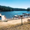 Bild från Högsjö Badet av @elinjoy - Känns som att vid sjön är det enda humana stället att leva på i denna värme. Nu: kvällspass innan HELG! 