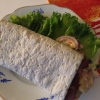 Ännu en smaskig nyhet på vår meny, lyxrulle med tunnbröd, mos, Cole slaw, å grönsaker 
Och så väljer du handskalade räkor-dill eller kokt korv-bostongurka