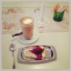 Cheesecake med bärsås och latte finns nu i vårt café. Välkomna!