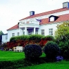 Herrgården sett från sjön