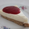 Cheesecake med hallonsås.
Nu gäller de nya öppettiderna, idag kl. 11-16
Välkomna!