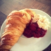 Liten sommar croissant ned grädde & färska hallon //välkommen in på ett litet fredags smakprov