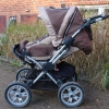 BARNVAGN (BabyTravel) SÄLJS: 

* ca. 5 år gammal, men i normal skick
* har stått länge oanvänt 
* stabil att köra
* handtag som man kan reglera
* utrymme under vagnen 
* tillhörande mjuk påse, regnskydd och myggnät medföljer (inte nytvättat) 
* lätt att f