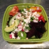 Sallad med smulad chêvre, honung & timjanrostade rödbetor, avocado, rädisor samt pinjenötter & ringlad balsamicohonung.
