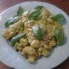 Idag finns denna goda röra på menyn: Ekologiska vita bönor & dito soltorkade tomater i Hemlagad pesto! Förutom det finns oxå veckans 