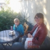 En kokt med grillat bröd och en dricka - i solen på AndraVarvets uteservering - vad mer kan man begära 21 september.