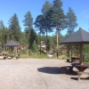 Bild från Tallbackens Camping och Stugby av @brittalindgren - #påroadtrippmedtwinsen #föstastopp #badar i Tallbackens sjö