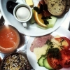 Sista helgen för vår frukost som den har sett ut. 
Från och med måndag morgon serverar vi en ny modell av vår frukost med bara råvaror från Smaka på Västsverige!