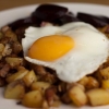 Dagens lunch
Hemlagad pyttipanna, stekt ägg och rödbetor