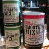 Boost your body and smoothie! 
Med hjälp av Renée Voltaires Superfood Mix (vetegräs, spirulina och mynta) eller Smoothie Mix (risprotein, fläder, acai och björnbär.)