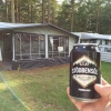 Bild från åhus beachhandboll festival 2015 av @kekkanlund - Såja, husvagnen står rakt, förtältet uppe, grillen igång. Klart man ska ha en stödbensöl. 
