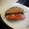 Ni har väl testat våra goda frukostmackor?
Här är våran populära skinkmacka! Finns också med ost eller ägg. Ses vi imorgonbitti?