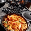 Mozarella gratinerad sötpotatis serveras på brunchen
