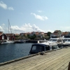 En del av hamnen på vackra käringön! Strålande sol fick vi dagen till ära