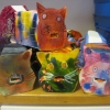 Vevaxel i mjölkartong + papper, färg o silkepapper= mekaniska katter. 
Skapande Skola projekt med alla kommunens 7-åringar,
Mjau!