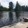Bild av @mona_j82 - Samuel och hans kompis ville bada. Ingen annan är här på Salas populäraste badställe. Det är uppehåll och solen visar sig lite. Helt ok badväder! Jag sitter och funderar på vad alla andra barn i Sala gör. Visst, det är inte supervarmt,