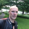 Bild av @mattias_z - Transportjogg hem efter ett grymt träningspass med TriSpot i Långsjön. #myswimrun