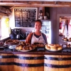 Nu är det sista veckan i Café Truten, vi har öppet till och med lördag den 17:e augusti kl 15.30!
Här har vi en av våra fina tjejer, Rebecca, som har jobbat sin sista dag för i sommar!
Öppettider denna veckan är 11.30-15.30.
Ta en tur med båten!