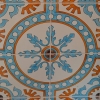 Vad tycker du om kaklet som pryder våra väggar? Det är egendesignat och är inspirerat av såväl lokalens originaltak som färger och mönster från östra Medelhavet.